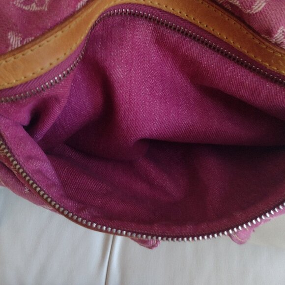๐๐๏ธCUTE Retired Rare Louis Vuitton Pink Denim Baggy PM๐๏ธ๐ - Picture 4 of 16